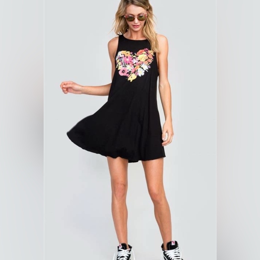 Wildfox Cassidy Dress ☀️🌸 Summer Soft & Breezy. Size Medium.